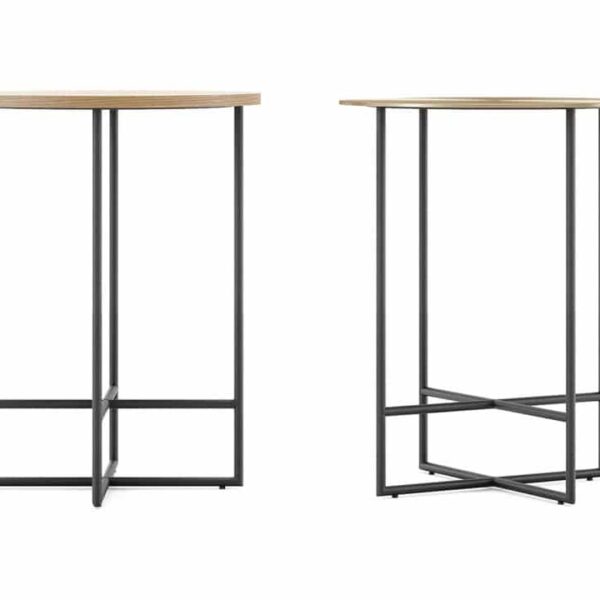 Moderne bijzettafels met metalen frame en houten blad, ideaal voor minimalistische interieurs.