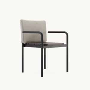 Stijlvolle moderne stoel met metalen frame en comfortabele zitting, perfect voor eigentijds interieur.
