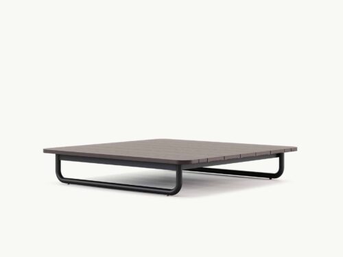 Moderne, minimalistische salontafel met houten blad en metalen onderstel, perfect voor eigentijdse woonruimtes.