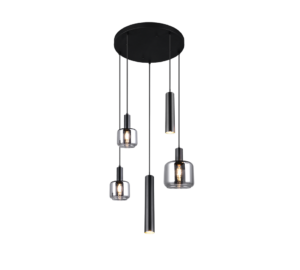 Moderne plafondhanglamp met een ronde zwarte basis en vijf hanglampen op verschillende hoogtes. Drie lampen hebben heldere cilindervormige glazen kappen, terwijl twee strakke zwarte cilinders zijn. Elke lamp bevat een zichtbare gloeilamp.