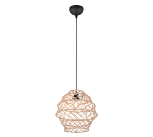 Een moderne hanglamp met een ingewikkeld, geweven ontwerp in een lichtbeige kleur, hangend aan een zwart snoer en armatuur. De gloeilamp is zichtbaar in de open, bolvormige structuur, wat warmte toevoegt aan het algehele uiterlijk.