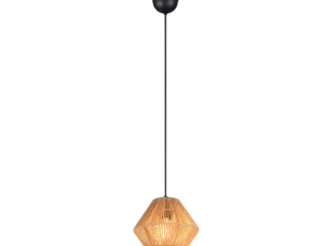 Een hangende hanglamp met een kap van gevlochten riet in een zeshoekige vorm, opgehangen aan een zwart snoer aan een zwarte plafondbevestiging, die een warm licht verspreidt.