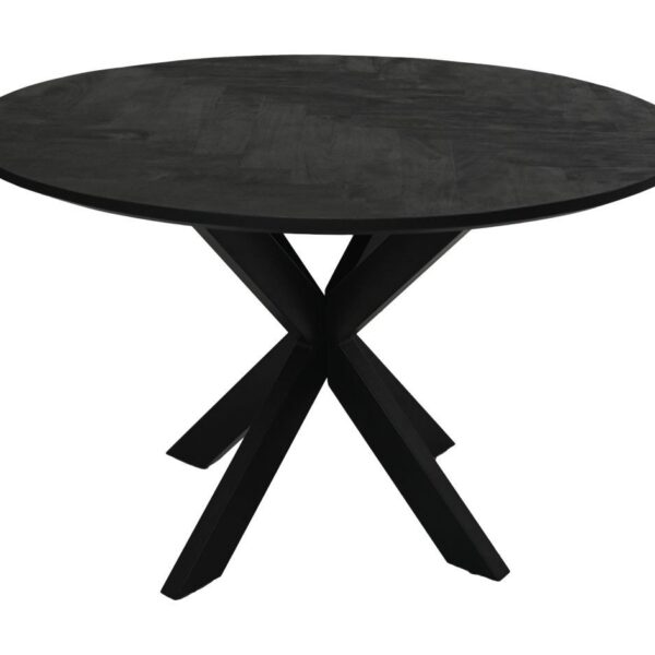 Een moderne zwarte ronde tafel met een plat oppervlak en gekruiste poten. Het heeft een strakke, minimalistische uitstraling, geschikt voor hedendaagse ruimtes. De gekruiste poten zorgen voor een uniek architectonisch element.