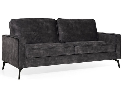 Een strakke, moderne donkergrijze bank met strakke lijnen en dunne zwarte poten. De bank heeft twee grote, gewatteerde rugleuningen en is bekleed met een zachte stof, wat een minimalistisch design met een verfijnde look biedt.