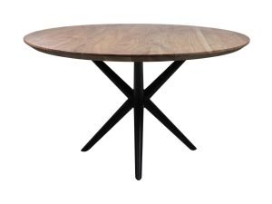Een ronde houten eettafel met een lichtbruin oppervlak met natuurlijke nerfpatronen. Het heeft een modern design met een zwarte, X-vormige metalen basis.