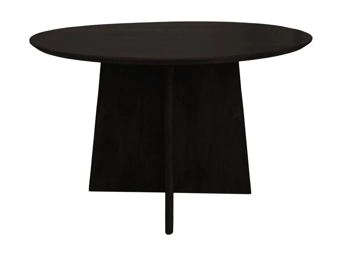 Een ronde, zwarte tafel met een plat blad en een brede, taps toelopende voet, gecentreerd tegen een witte achtergrond.