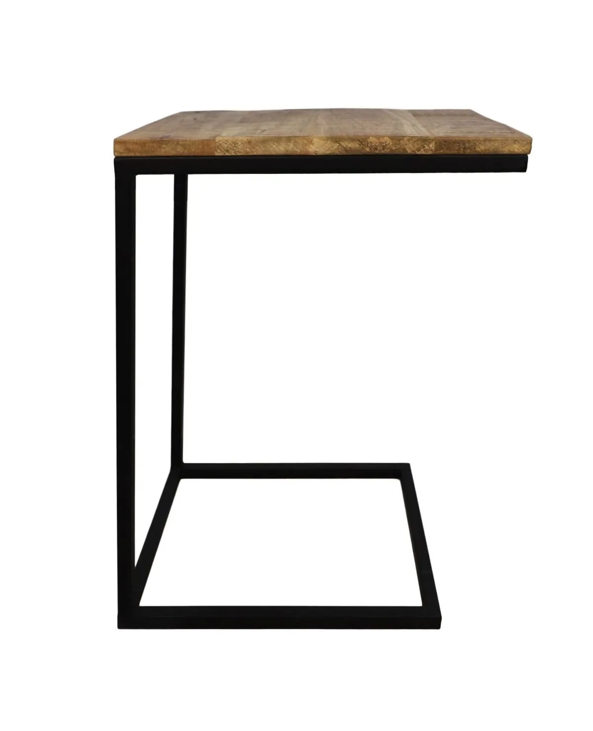 Zijaanzicht van een moderne, minimalistische C-vormige tafel. Het heeft een houten blad en een zwart metalen frame. De tafel is ontworpen om onder een bank of stoel te schuiven voor het gemak.