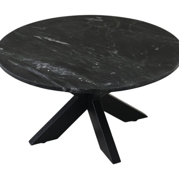 Een ronde, donkere marmeren tafel met subtiele witte aders, ondersteund door een moderne zwarte driepoot.