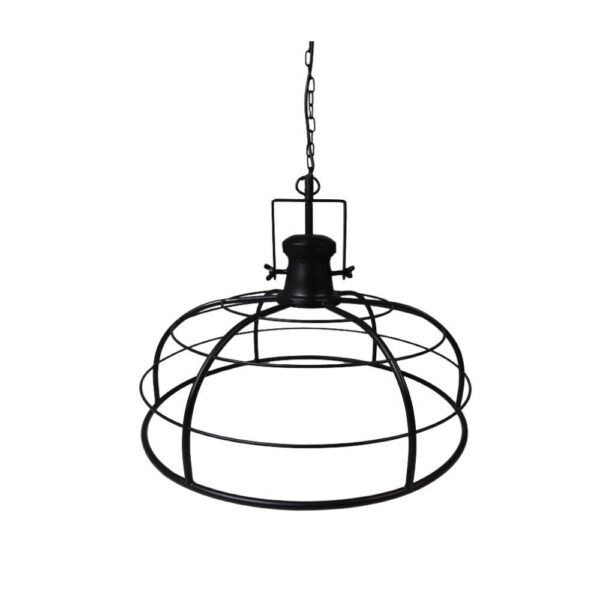 Een zwarte hanglamp in industriële stijl met een draadkooiontwerp. De lamp hangt aan een ketting en heeft een vintage esthetiek, geschikt voor een modern of rustiek decor.