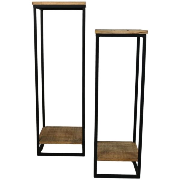 Twee rechthoekige, open-frame planken met een minimalistisch design, met een zwart metalen frame en houten boven- en onderkanten. De planken hebben verschillende hoogtes, naast elkaar geplaatst tegen een witte achtergrond.