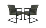 Twee moderne, donkergroene fluwelen stoelen met zwarte metalen frames. De stoelen hebben gewatteerde zittingen en rugleuningen met verticale stiksels en cantilever bases. Ze staan tegenover elkaar en tonen hun strakke, eigentijdse design.
