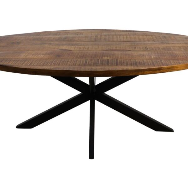 Een ronde houten tafel met een gestructureerd oppervlak, met een minimalistisch ontwerp. De tafel wordt ondersteund door een centrale metalen basis met vier schuine poten die een 'X'-vorm vormen. Het hout heeft een natuurlijke afwerking, waardoor de nerf wordt benadrukt.