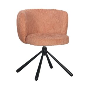 Oranje getextureerde stoel met een ronde rug en zitting, ondersteund door vier hoekige zwarte metalen poten. De stoel heeft een draaibare basis, wat zorgt voor een modern en elegant design.