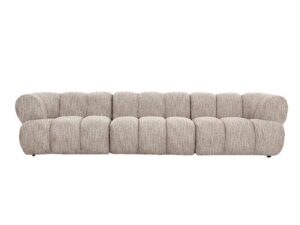 Beige, low-profile sectionele bank met een modern, pluche design. Het heeft afgeronde randen en diepe, gesegmenteerde kussens voor een comfortabele, eigentijdse look.