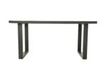 Een minimalistische, rechthoekige, donkergroene tafel met een plat blad en twee U-vormige poten. De tafel heeft een modern design en staat op een witte achtergrond.