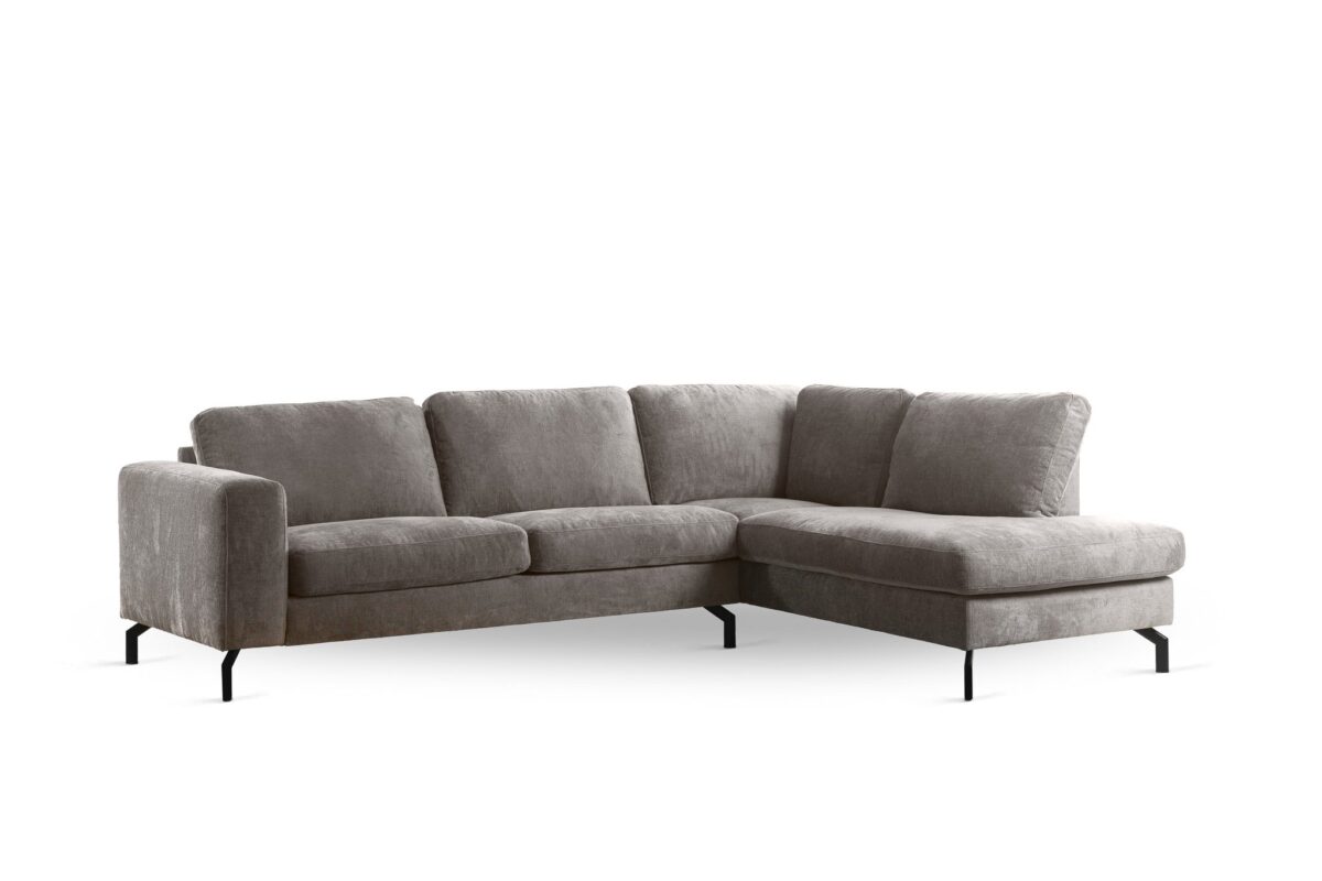 3 zits hoek rechts in stof Perfect Harmony 04 (R720 champagne) met drie zitkussens, zachte rugkussens en slanke zwarte metalen poten, gepresenteerd tegen een witte achtergrond.