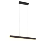Een strakke, moderne hanglamp met een lange, smalle zwarte armatuur die aan het plafond hangt met twee dunne kabels. Het licht straalt een zachte gloed uit, wat het eigentijdse design benadrukt.