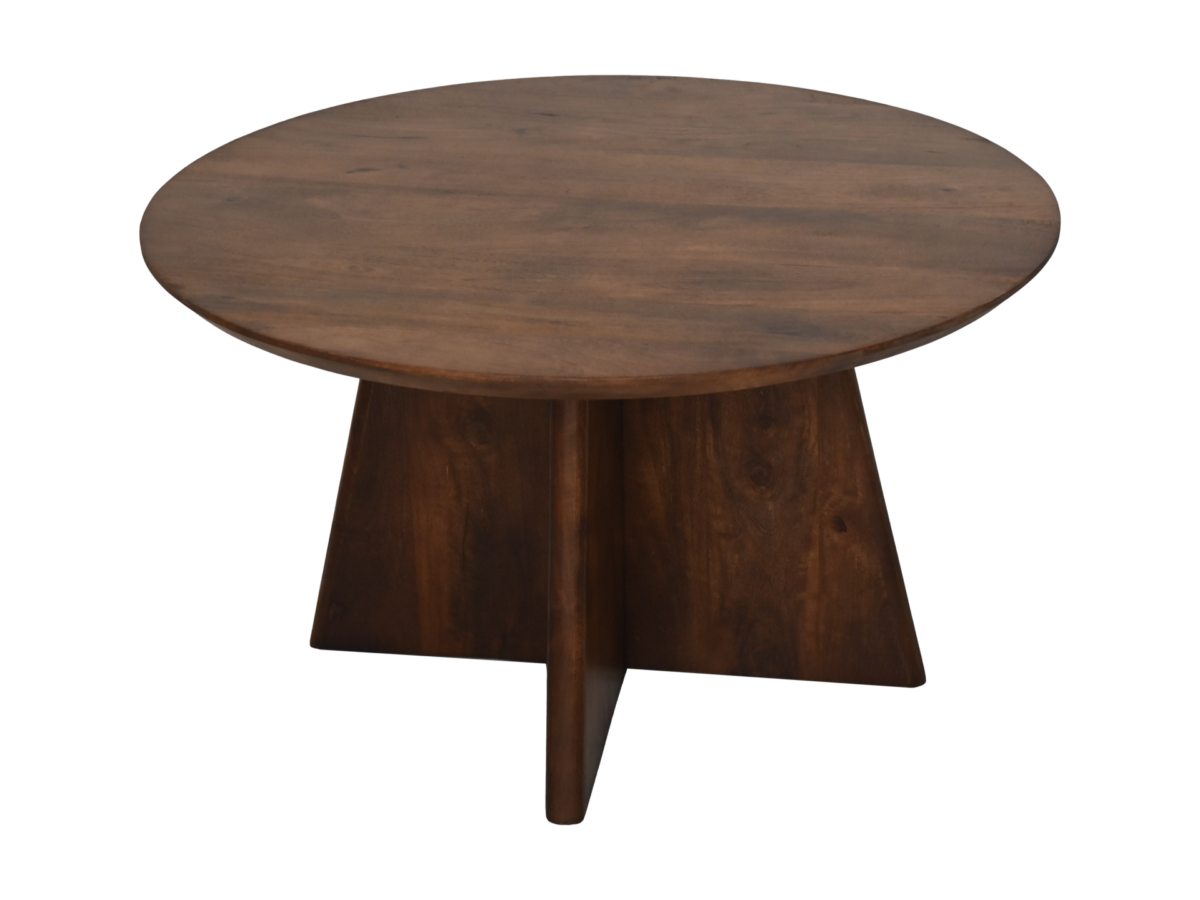 Ronde houten tafel met een glad oppervlak en een kruisvormig onderstel. De afwerking is een rijke bruine kleur, die de houtnerf benadrukt. Geschikt voor gebruik in de woonkamer of op kantoor.
