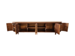 Een lange, houten dressoir met vier open kastdeuren, die meerdere planken binnenin onthullen. Het dressoir heeft een glad bovenblad en een natuurlijke houtafwerking.