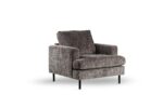 Een moderne grijze fauteuil met een structuurstof afwerking en zwarte metalen poten, met een gewatteerde zitting en rugleuning, tegen een effen witte achtergrond.