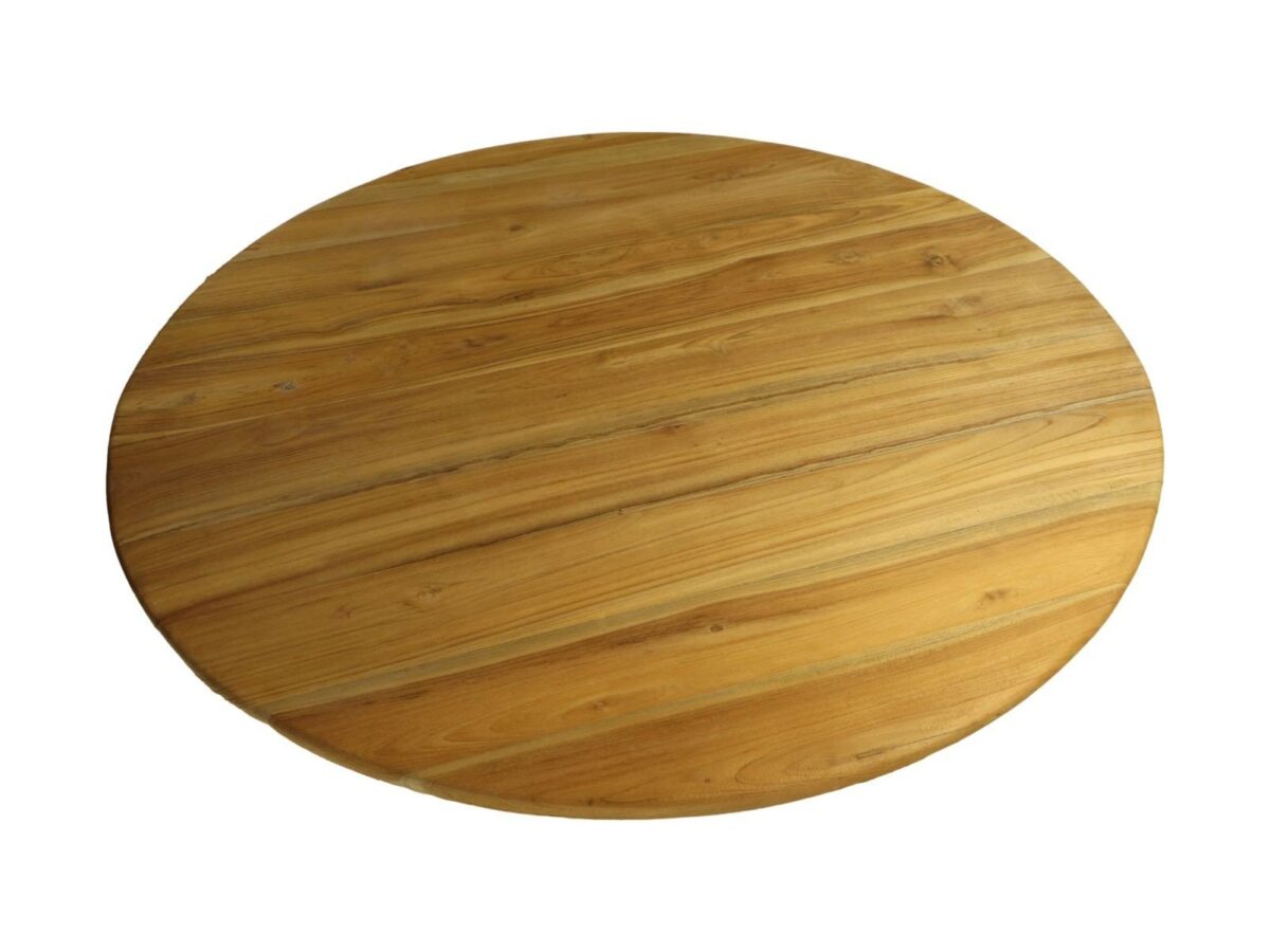 Een rond houten tafelblad met een lichte eikenhouten afwerking, met een natuurlijk nerfpatroon. Het oppervlak is glad en heeft een warme amberkleur, afgebeeld tegen een witte achtergrond.