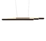 Minimalistische hanglamp met drie horizontale, parallelle staven. Gemaakt van zwarte en gouden materialen, de staven zijn opgehangen aan dunne draden, wat een modern en elegant design uitstraalt.