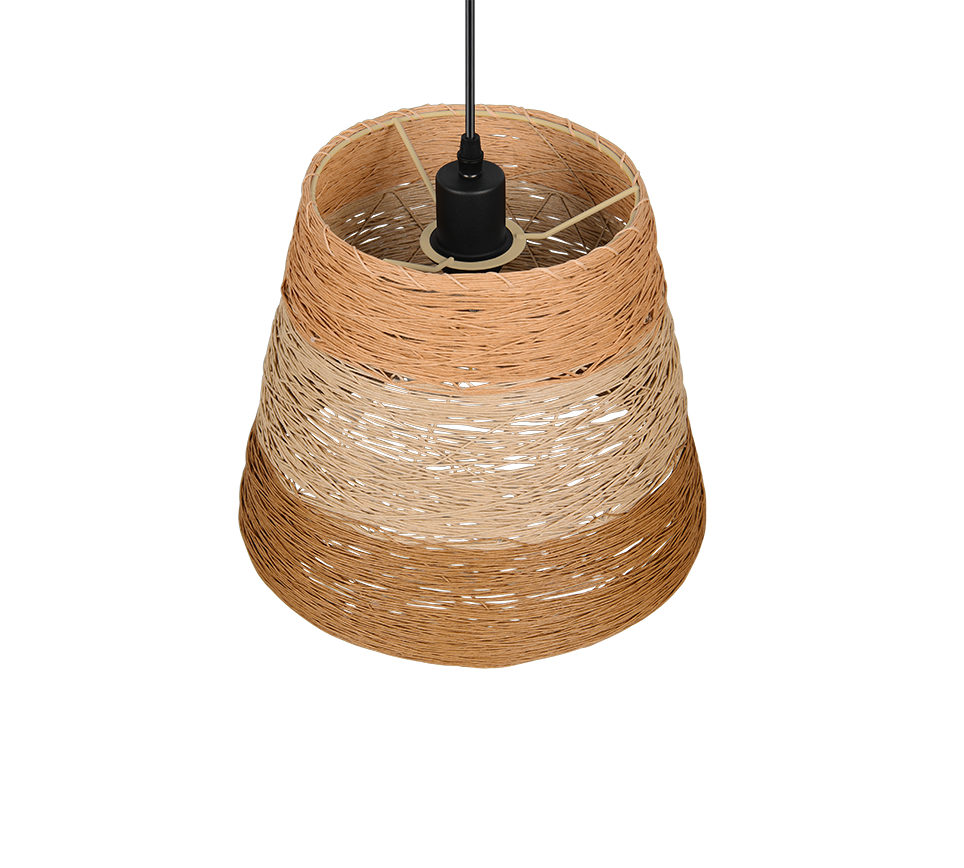 Een geweven hanglamp met een natuurlijk, gelaagd ontwerp in bruine en bruine tinten, hangend aan een zwart snoer.