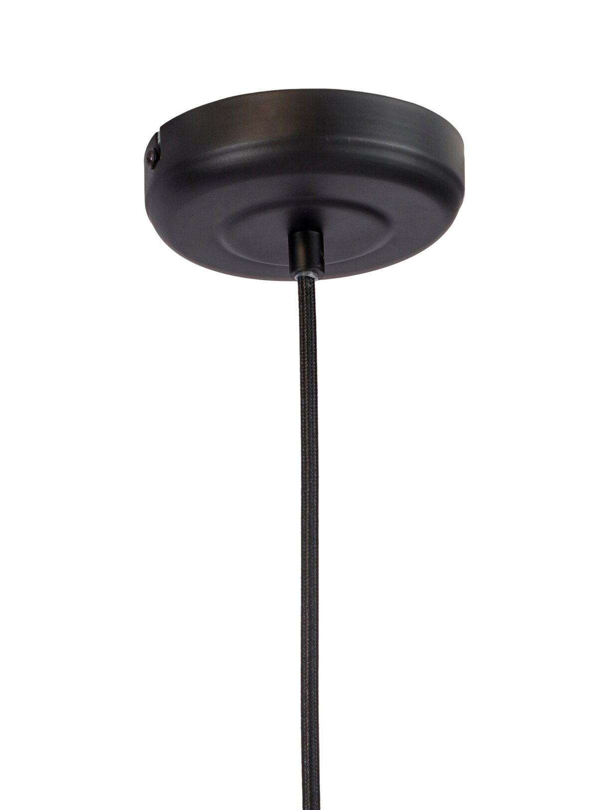 Een zwarte plafondlamp met een ronde kap. Een enkel zwart snoer loopt naar beneden vanaf het midden, waarschijnlijk om een hanglamp of andere lamp aan te hangen. De lamp is gemonteerd op een eenvoudig wit plafond.