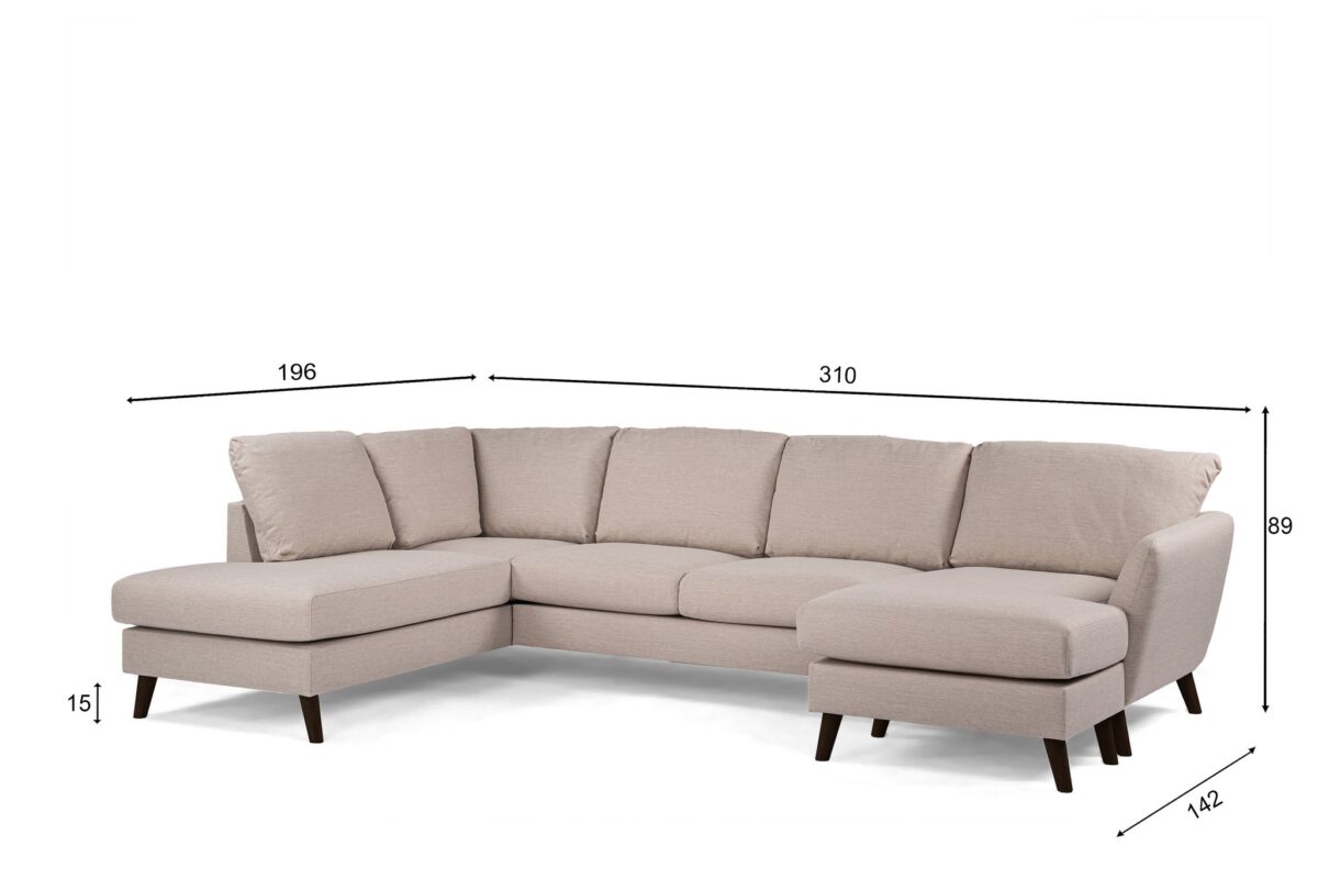 Een beige sectionele bank met donkere houten poten heeft een chaise longue aan de linkerkant. De afbeelding bevat de volgende afmetingen: 310 cm breed, 196 cm lang voor het linkergedeelte, 142 cm voor het rechtergedeelte, 89 cm hoog en 15 cm poothoogte.