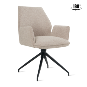 De Eetkamerstoel Jill Bouclé Taupe is een moderne stoel met taupekleurige bekleding, zwarte metalen poten, een 180 graden draaibare voet, schuine armleuningen en een hoge rugleuning.