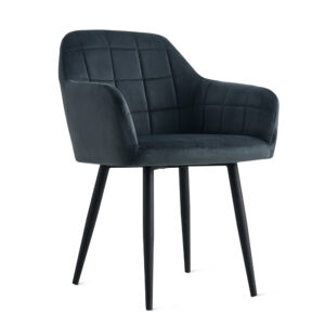 De Eetkamerstoel Praia Velvet Zwart is een moderne fauteuil met een donkere gewatteerde fluwelen zitting en rugleuning, slanke zwarte metalen poten en een minimalistisch design.