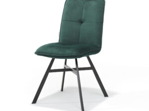 De Stoel Ramon zwart - Stof Velours Groen is een moderne stoel met een groene, met velours beklede zitting en rugleuning met gecapitonneerd design en schuin geplaatste, zwarte metalen poten, afgebeeld tegen een witte achtergrond.