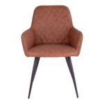 De Harbo Dining Chair set bestaat uit twee stoelen in vintage bruin PU met ruitvormige stiksels en schuine zwarte metalen poten, van voren gezien tegen een witte achtergrond.