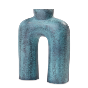 De Vaasje Organisch Blauw (set van 4) heeft blauwgroene vazen van keramiek met textuur, in de vorm van bogen met twee afgeronde poten en een smalle hals, die doen denken aan een moderne, abstracte sculptuur.
