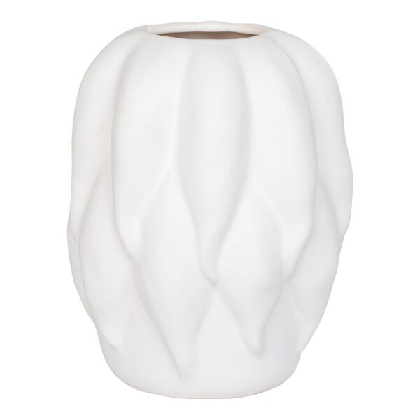 Beige vaas van keramiek van 19,5x19,5x26 cm, met een organisch, gestructureerd oppervlak dat lijkt op overlappende bloemblaadjes of bladeren en een kleine opening aan de bovenkant.