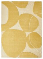 Het Bolsena Wild Wonder 200x300 vloerkleed heeft een abstract ontwerp met grote, overlappende ronde vormen in beige en goudgeel op een lichte achtergrond.