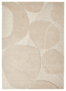 Het Bolsena Beige 200x300 vloerkleed heeft een abstract patroon van overlappende ronde vormen en lijnen in crème en lichtbruine tinten.
