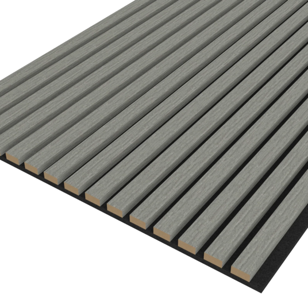 Een perspectiefaanzicht van de Akupanel Eiken Grijs 270 x 60 cm Lattenwand Akoestische wandpanelen, met parallelle, gelijkmatig verdeelde grijze latten met houtkleurige randen, tegen een donkere achtergrond.