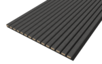 Het Akupanel Eiken Zwart 270 x 60 cm Lattenwand akoestische wandpanelen is een rechthoekig grijs paneel met gelijkmatig verdeelde verticale groeven en zichtbare randen, weergegeven vanuit een hoek op een witte achtergrond.