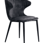 De Stoel Nick adore Grey / Antracite is een moderne stoel met grijs/antraciet bekleding, een gebogen geribbelde rugleuning en vier taps toelopende poten, schuin afgebeeld tegen een witte achtergrond.