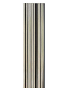 De Rosenwood Akupanel Akoestische Wandpanelen Tripple (270 x 60 cm, natuurlijke eiken) hebben een minimalistisch, modern ontwerp met gelijkmatig verspreide verticale zwarte lijnen van verschillende dikte op een lichtbeige achtergrond.