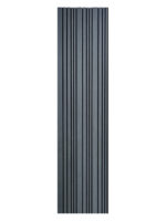 De Rosenwood Akupanel Akoestische Wandpanelen Lattenwand Tripple Akupanelen 270 x 60 cm in zwart eiken heeft een hoog, rechthoekig ontwerp met verticale geribbelde strepen voor een moderne, minimalistische look tegen een witte achtergrond.
