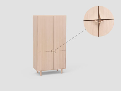 De SENTO BERG 4 WWM is een licht houten kast met twee deuren op korte poten; een close-up benadrukt het unieke vierpuntige scharnierdetail bij de samenkomst van de deurpanelen.