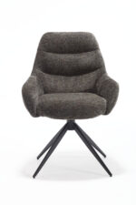 De Stoel July Picasso Beetle 9301 is een moderne grijs gestoffeerde fauteuil met een gebogen rugleuning en zitting, op vier schuine zwart metalen poten in een stervormig onderstel, afgebeeld tegen een witte achtergrond.