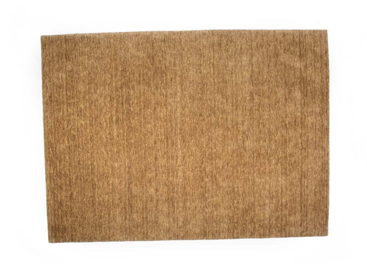 San Stefano Dark Beige 08 200x300, een vierkant stuk bruin papier of karton met structuur, van bovenaf gefotografeerd op een witte achtergrond.