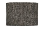 De Verona ST Brown Grey 940 200x300 is een rechthoekige geweven mat met een structuurpatroon in donkerbruine, grijze en zwarte tinten op een witte achtergrond.
