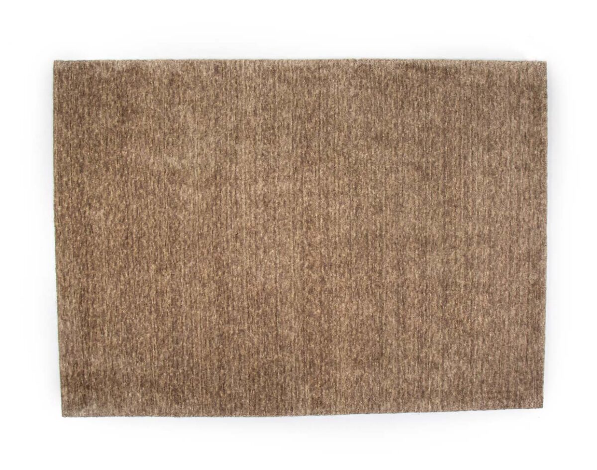 Het San Stefano Camel 09 200x300 is een rechthoekig, bruin vloerkleed met textuur en een zacht, egaal oppervlak, van bovenaf gezien op een witte achtergrond.