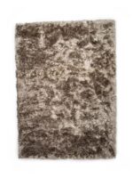 Een rechthoekig, pluche Arezzo ST Grey 803 vloerkleed (200x300 cm) met een zacht, gestructureerd oppervlak in verschillende grijstinten, van bovenaf gefotografeerd op een witte achtergrond.