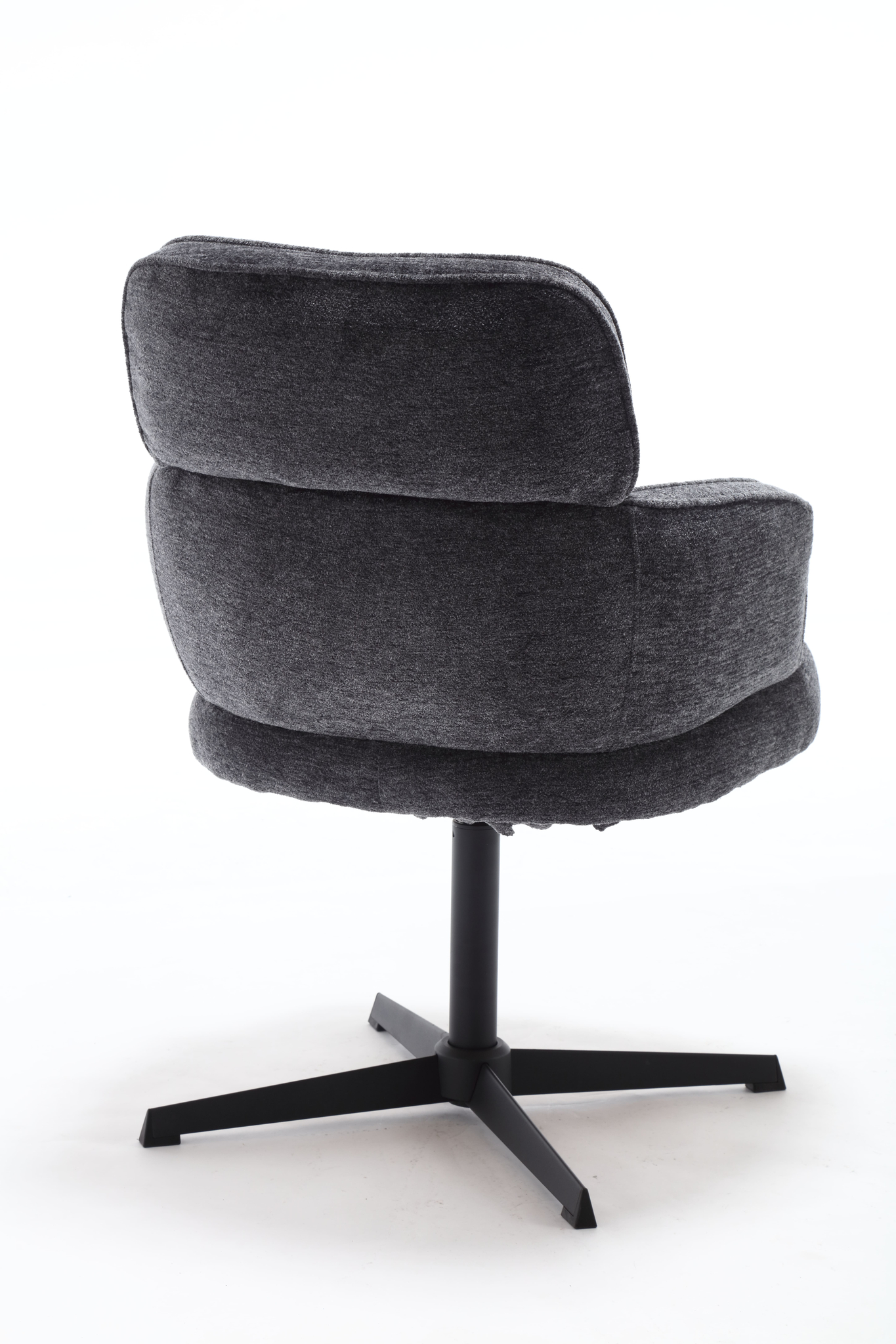 De Stoel Max Picasso Eifel Tower is een moderne grijs gestoffeerde bureaustoel met een gecapitonneerde rugleuning en zitting, voorzien van een zwart metalen onderstel met vier poten. Afgebeeld vanaf de achterkant tegen een witte achtergrond.