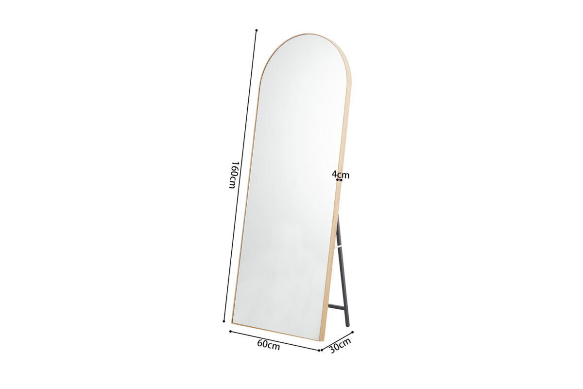 De Spiegel 'Rosalie' 160x60 Oude eik (1c) is een vrijstaande, gebogen spiegel over de hele lengte met een licht houten frame en metalen standaard. Afmetingen: 160 cm hoog, 60 cm breed, 4 cm dik; standaard steekt 30 cm naar achteren uit.